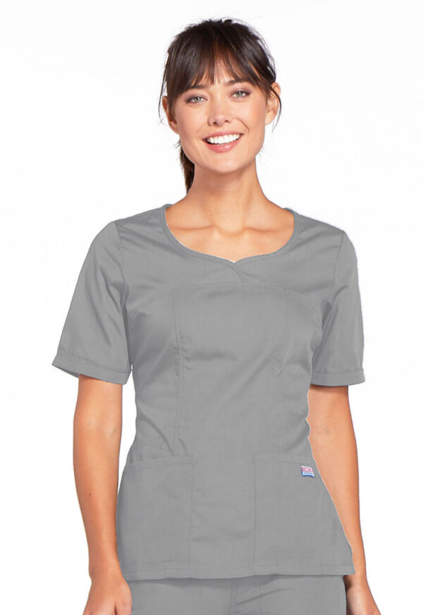 4746   Top femen. cuello en V Grey